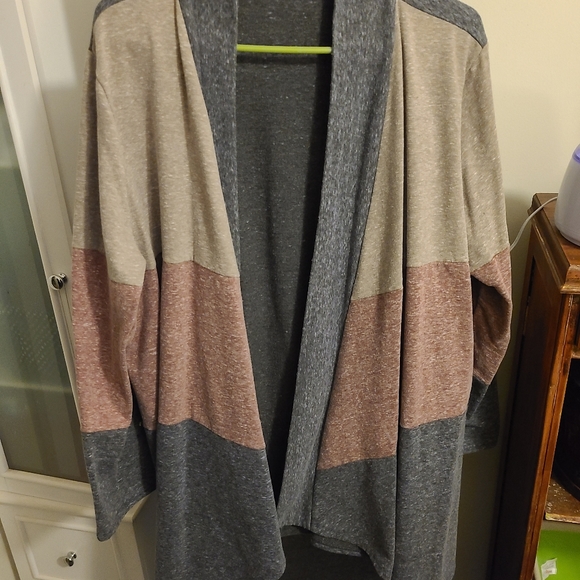 Cardigan - Picture 2 of 2